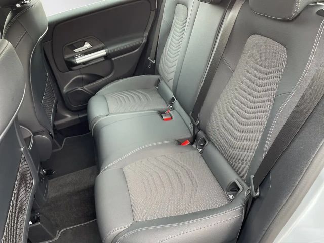 Mercedes-Benz B 180 Progressive