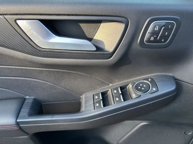 Ford Kuga Plug in Hybrid ST Line X