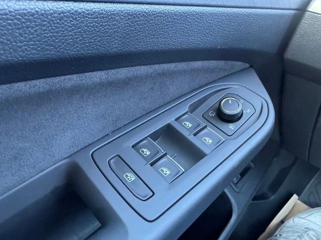 Volkswagen Golf Business DSG Variant