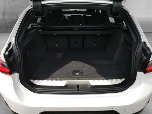 BMW 330 330e M-Sport Touring