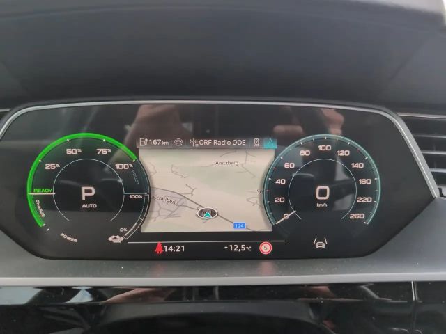 Audi Q8 e-tron 50 Business Quattro