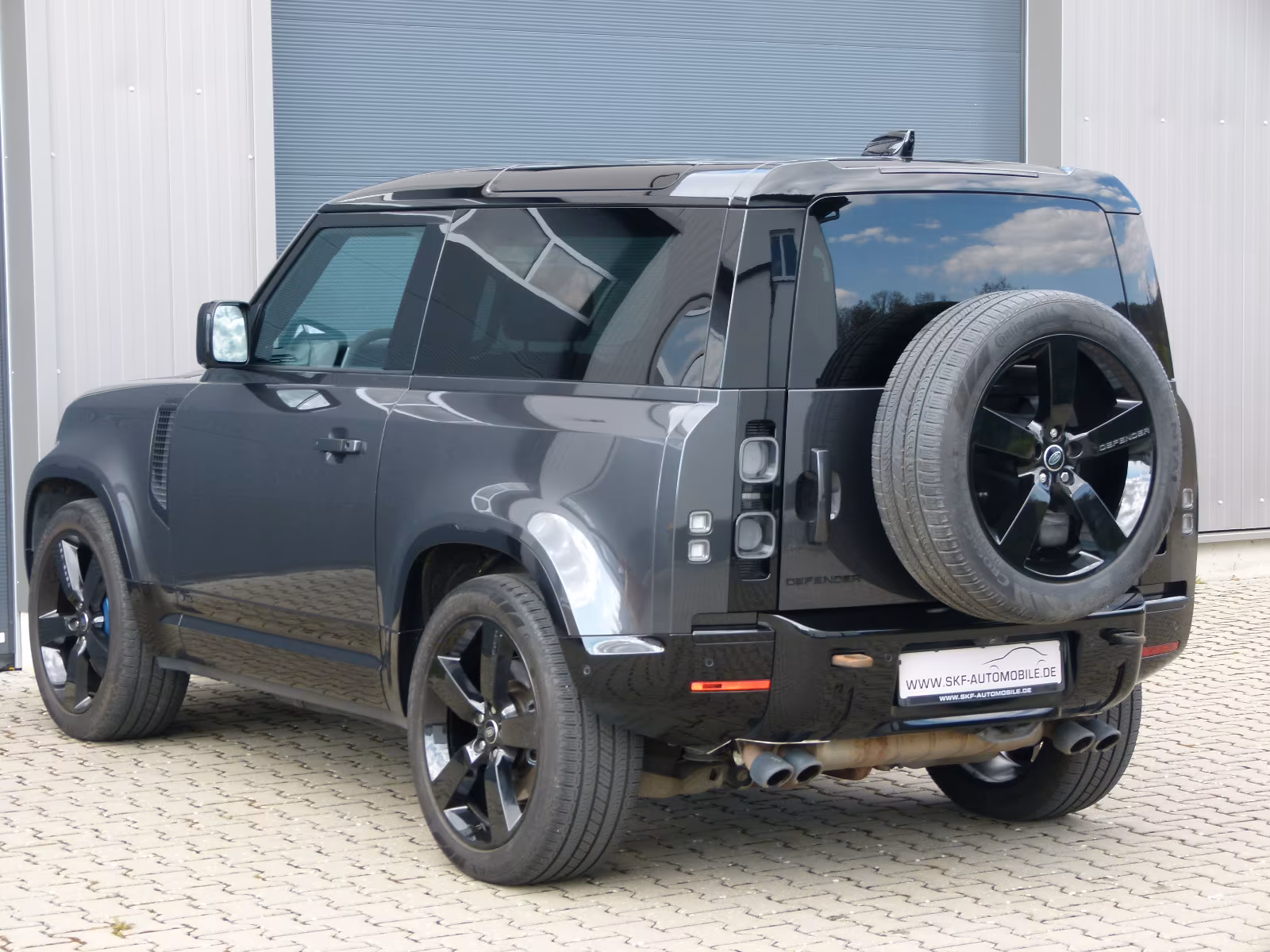 Land Rover Defender 90