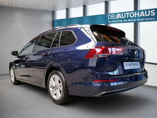 Volkswagen Golf 1.5 eTSI DSG Life