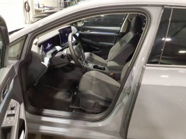 Volkswagen Golf 1.5 eTSI DSG IQ.Drive