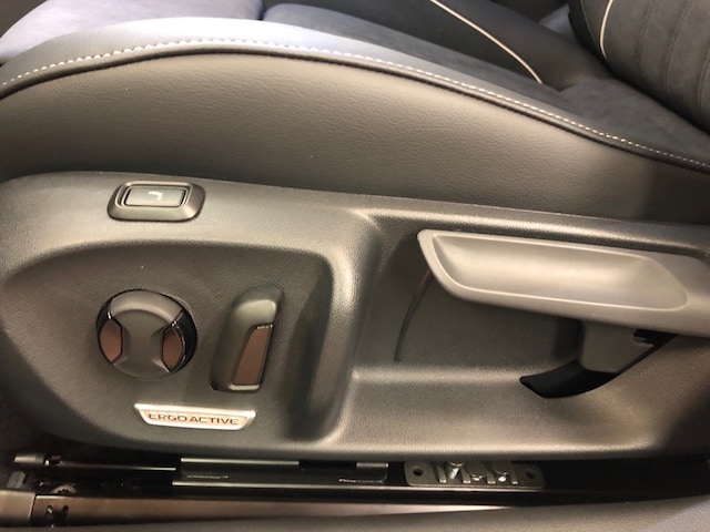 Volkswagen Passat 2.0 TDI Business DSG Variant