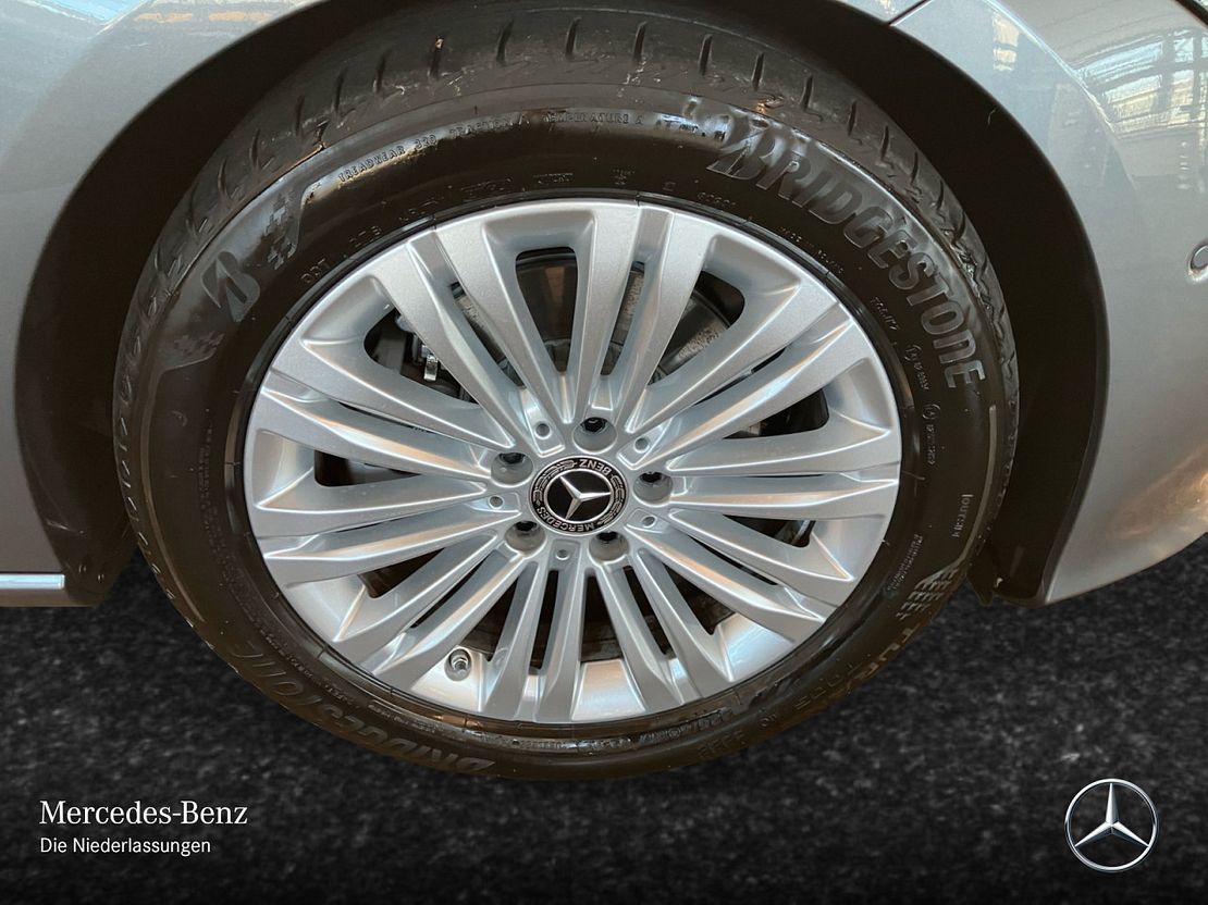 Mercedes-Benz C 180 AVANTGARDE Sedan