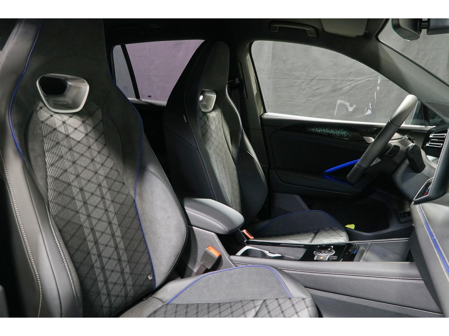 Volkswagen Tiguan 2.0 TSI IQ.Drive R-Line