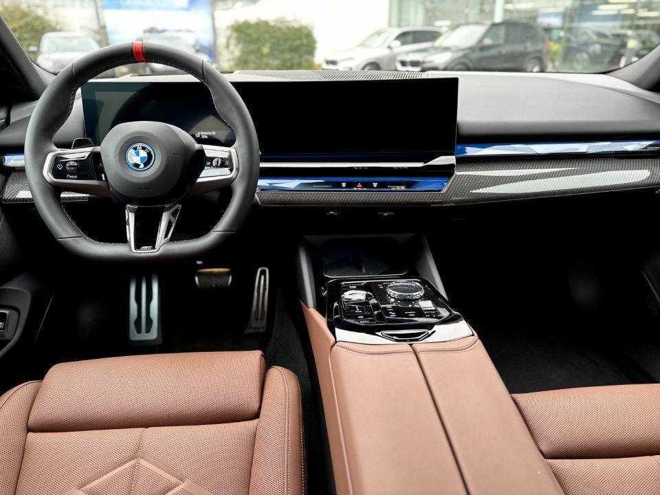 BMW i5 M60 Sedan xDrive