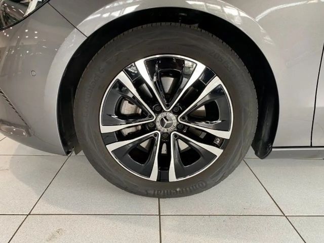 Mercedes-Benz B 180 Progressive