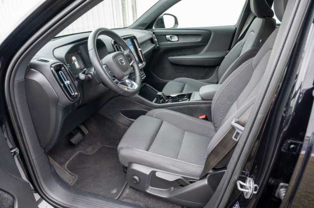 Volvo XC40 Core Recharge