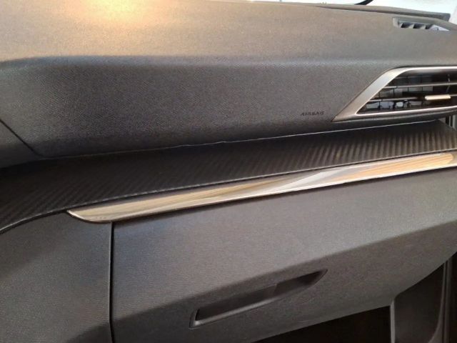 Peugeot 3008 Allure Pack EAT8 Hybrid