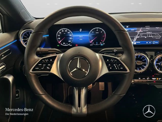 Mercedes-Benz A 200 A 200 d Progressive