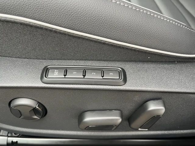 Volkswagen Golf GTE Style