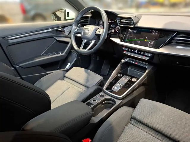 Audi A3 1.5 TFSI S-Line S-Tronic Sedan