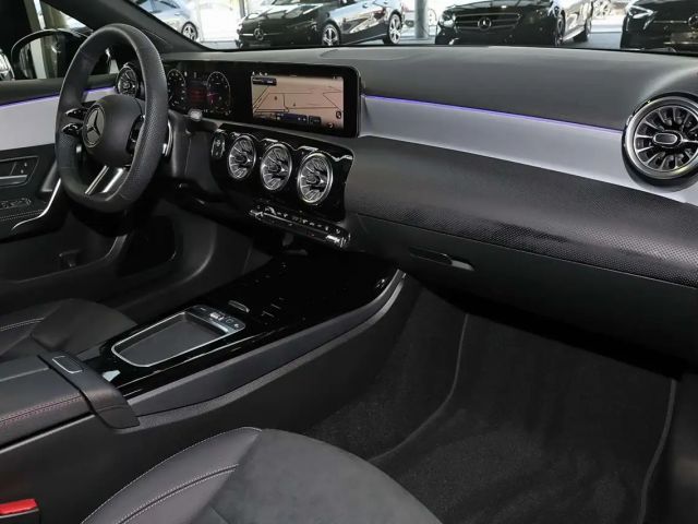 Mercedes-Benz A 200 AMG Line