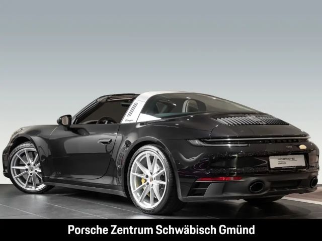 Porsche 992 4 Coupé GTS Targa