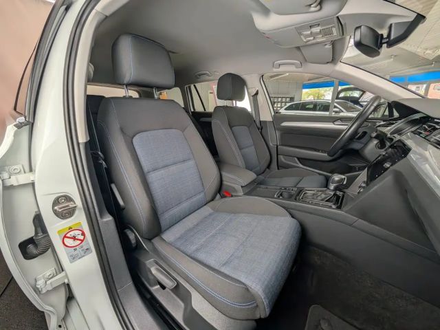 Volkswagen Passat DSG GTE Variant