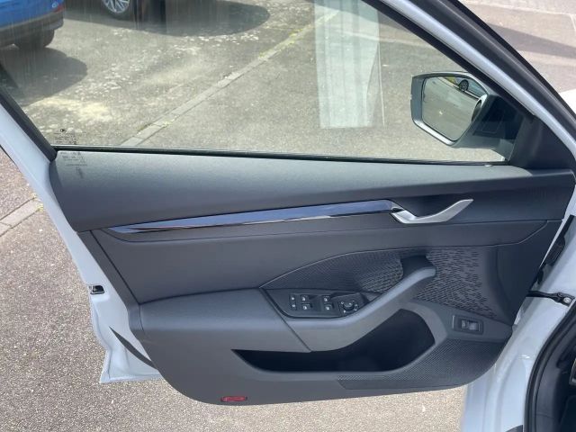 Skoda Octavia 2.0 TDI Combi Sportline