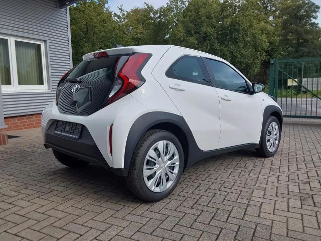 Toyota Aygo X Business Hatchback