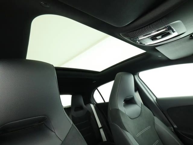 Mercedes-Benz A 180 AMG Line Hatchback