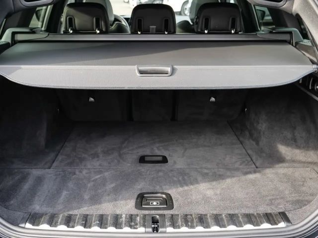 BMW 330 330i M-Sport xDrive