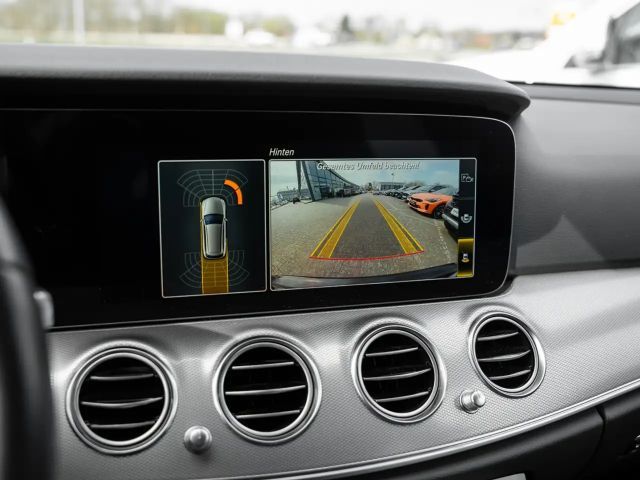 Mercedes-Benz E 220 AVANTGARDE E 220 d Estate