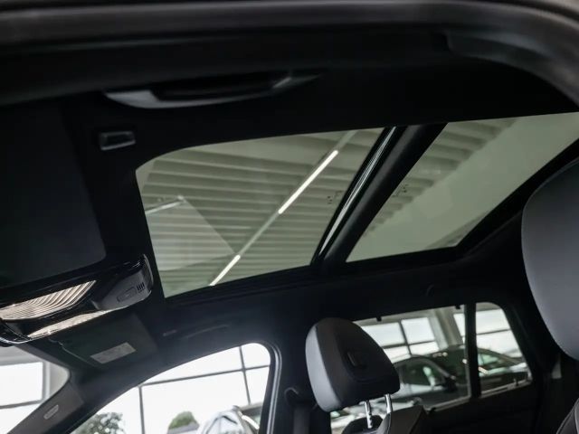 BMW 320 320i M-Sport Touring