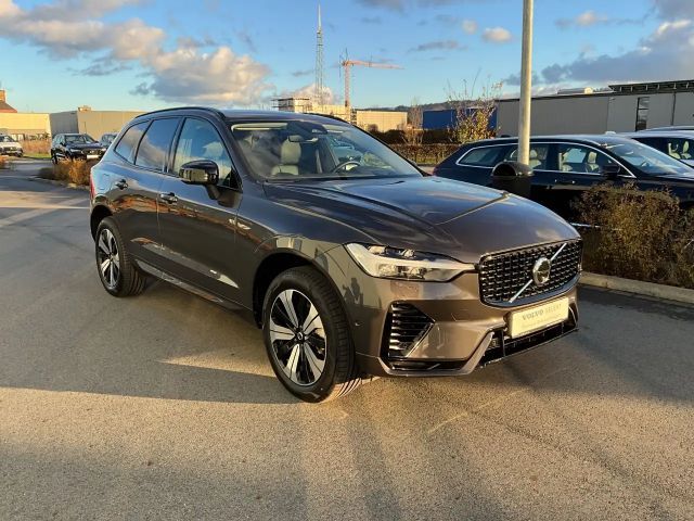 Volvo XC60 AWD Dark Plus T6