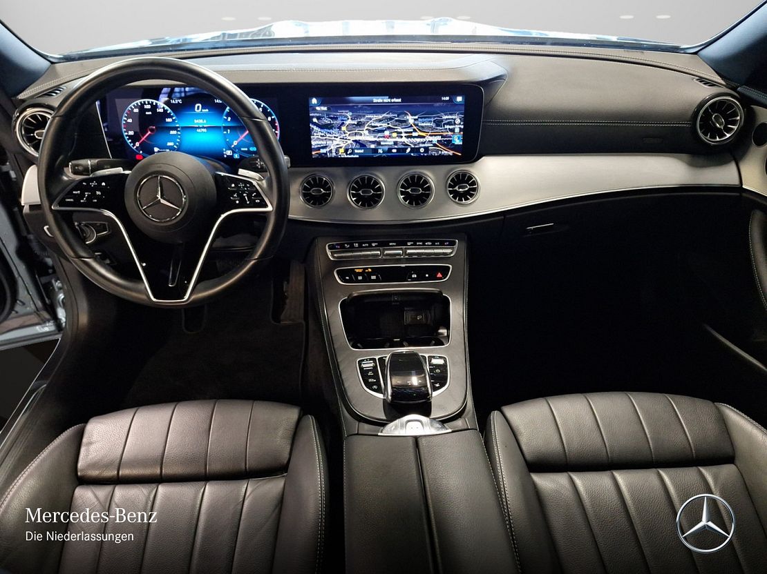 Mercedes-Benz E 200 4MATIC Cabriolet