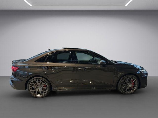 Audi RS3 Quattro S-Tronic Sedan