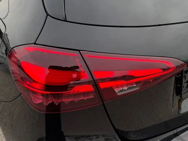 Mercedes-Benz A 200 A 200 d AMG Line