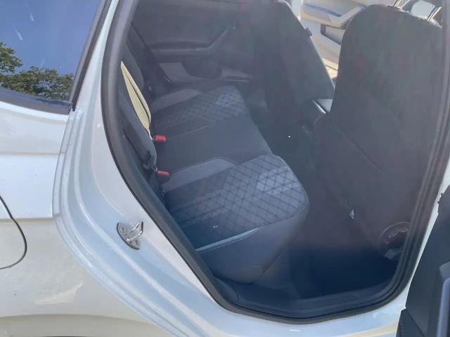 Volkswagen Polo 1.0 TSI DSG R-Line