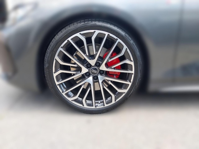 Audi A6 Avant Quattro S-Tronic