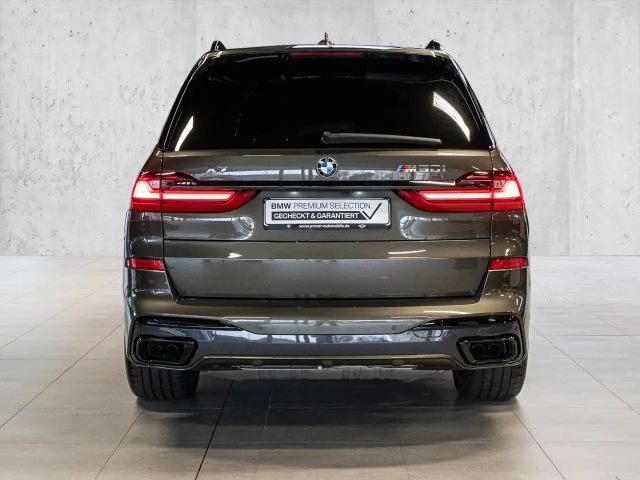 BMW X7 M50i
