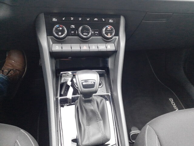 Skoda Karoq 1,5 TSI DSG KLIMA LED ALU
