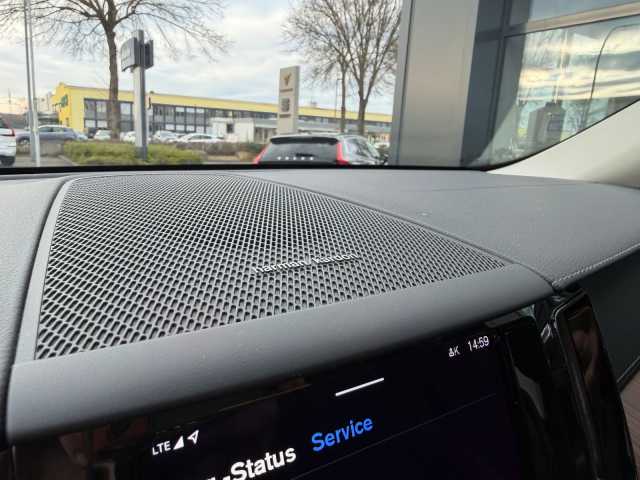 Volvo XC60 AWD Dark Ultimate