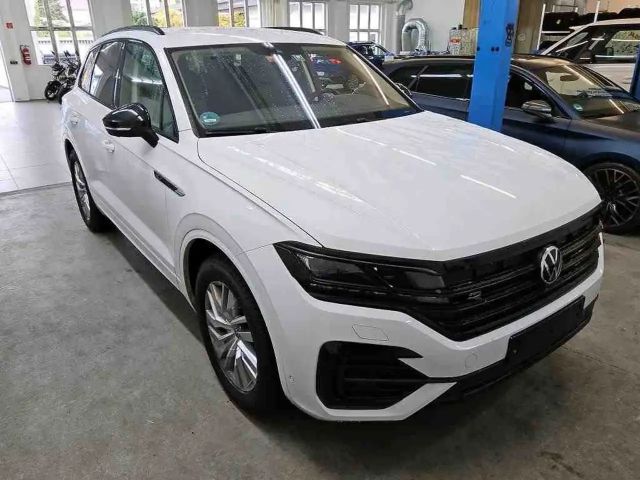 Volkswagen Touareg 4Motion R-Line Style