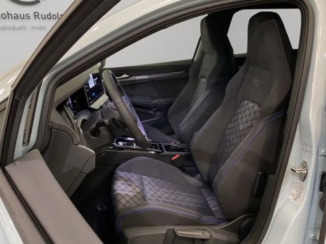 Volkswagen Golf 1.5 eTSI DSG R-Line Variant