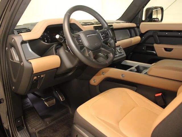 Land Rover Defender 90 Black Pack