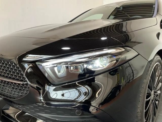 Mercedes-Benz A 200 A 200 d AMG Line