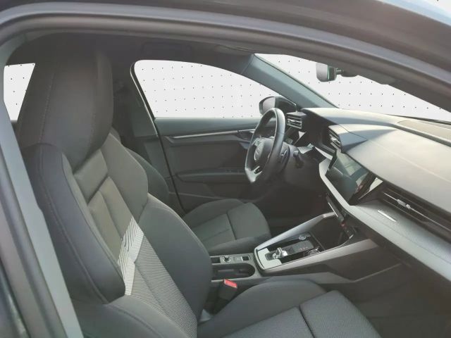 Audi A3 45 TFSI Hybride S-Line Sedan