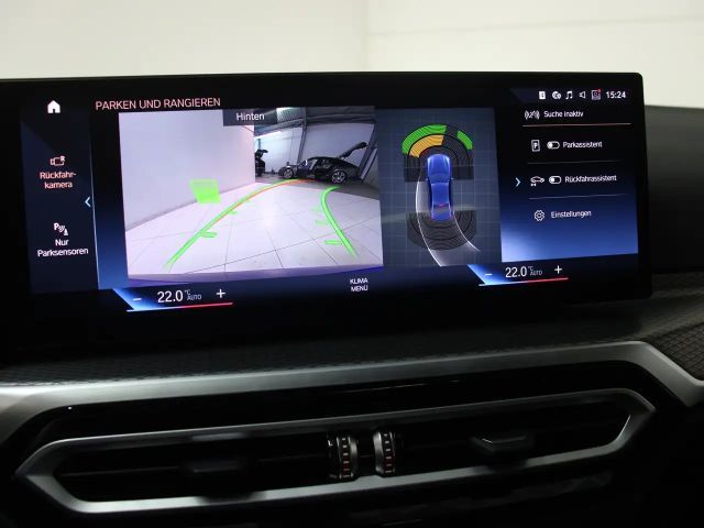 BMW 320 320i M-Sport Sedan