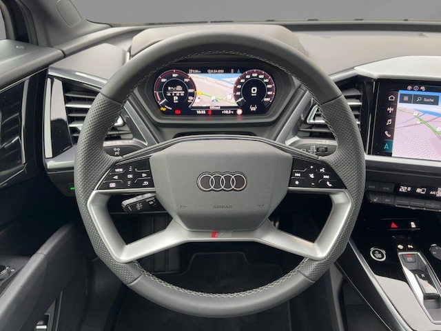 Audi Q4 e-tron SUV 45 e-tron Audi Q4 e-tron