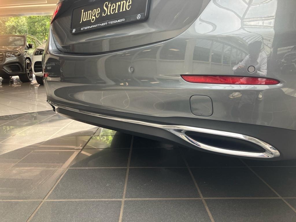 Mercedes-Benz C 180 AVANTGARDE Sedan