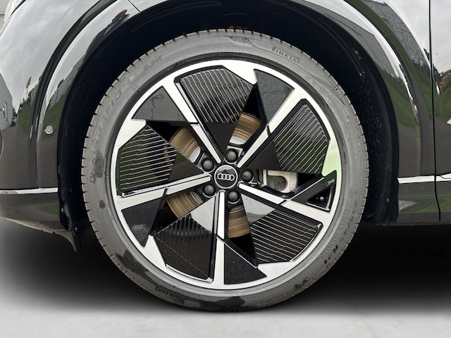 Audi Q4 e-tron Quattro