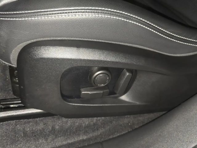 Jaguar F-Pace AWD D300 S