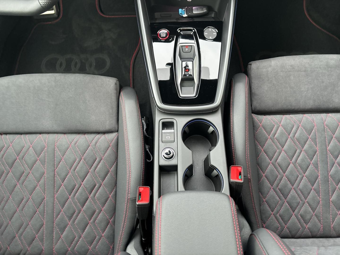 Audi S3 Quattro S-Tronic Sedan