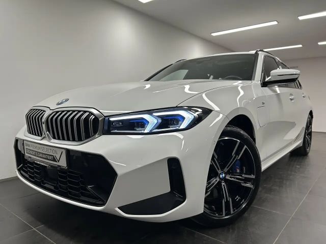 BMW 330 330e M-Sport Touring xDrive