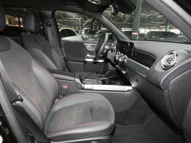 Mercedes-Benz GLB 200 AMG Line GLB 200 d