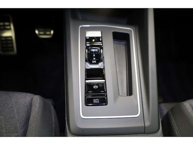 Volkswagen Golf 1.5 eTSI DSG Move